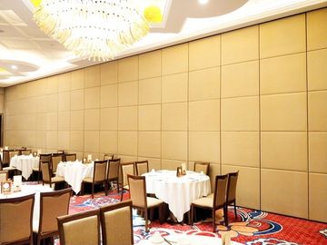 Banquet Hall Acoustic Room Dividers , Floor to Ceiling Sliding Partition Wall