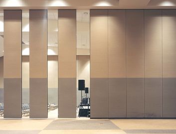 پارتیشن های دیواری متحرک عایق صدا جداکننده های اتاق جمع شونده برای فضای بازی