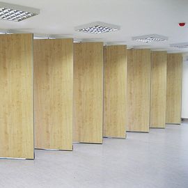 دیوارهای پارتیشن بندی تاشو متحرک چوبی قابل استفاده در مالزی برای اتاق کنفرانس