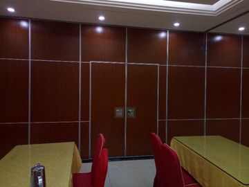 MDF + Aluminum Operable Acoustic Movable Office Partition / Wooden Folding Doors