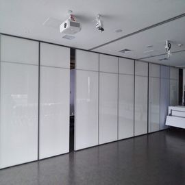 4 متری ارتفاع دفتر زبانه صوتی متحرک کشویی دیوار پارتیشن انعطاف پذیر برای اتاق کنفرانس