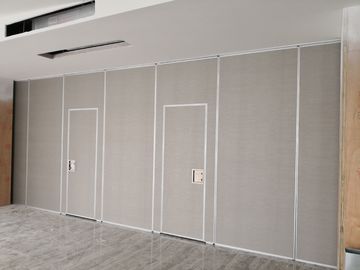 درهای کشویی داخلی دیوارهای پارتیشن ضد صدا هتل تاشو بخشهای قابل اجرا برای تالار ضیافت با رنگهای مختلف
