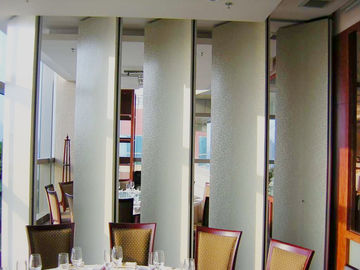 تقسیم دیوارهای کشویی ODM اتاق جلسات تاشو دیوار تقسیم کننده تاشو پارتیشن قابل تاشو سفارشی برای اتاق ناهار خوری