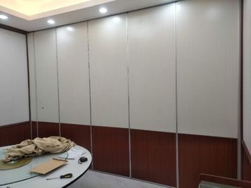 کف اتاق های آکوستیک سطحی ملایم برای اتاق کنفرانس