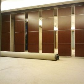کارخانه Direct Soundproof چوبی تاشو Office Movable Partition Wall برای هتل