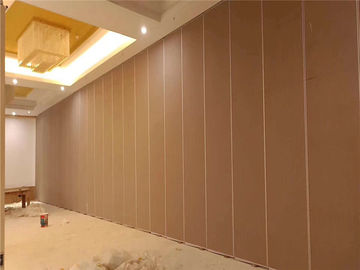 پانل های چوبی کشویی قابل جدا شدن دیواری جداشده تخریب پذیر دیواری نصب شده