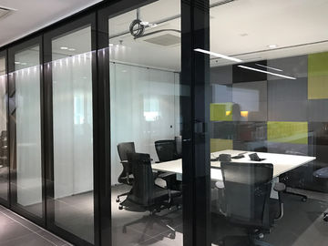 دیواره های اتاق شیشه ای دیوارهای پارتیشن تاشو قابل اجرا کمتر از 3 متر ارتفاع