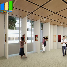 85 میلی متر اتاق تقسیم آکوستیک پارتیشن چوبی پارتیشن چوبی آویز دکوراسیون متحرک برای تالار نمایشگاه