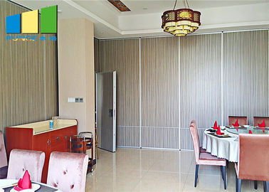 هتل 65 میلی متر اتاق کشویی پارتیشن های کشویی دیوار سیستم سیستم دیوار پروژه کشویی هتل در غنا