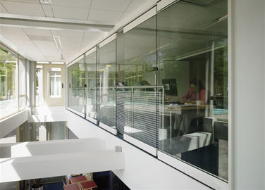 تقسیم کننده اتاق تقسیم شیشه ای بدون فریم آلومینیوم بدون آویز برای دفتر