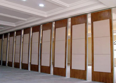 خدمات سفارشی سازی جدا کننده های اتاق تاشو انعطاف پذیر درب های دیوار جدا کننده