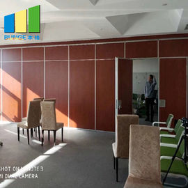دیوارهای پارتیشن کشویی قابل اجرا با قابلیت جمع شدن صوتی موقت موقت برای دفاتر / اتاق ضیافت