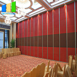 دکوراسیون لابی هتل آفیس طراحی دیوارهای پارتیشن متحرک چوبی برای رستوران