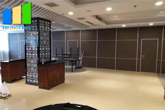 سیستم درب کشویی دیواری تاشو دیواری پارتیشن های مقاوم در برابر صدا